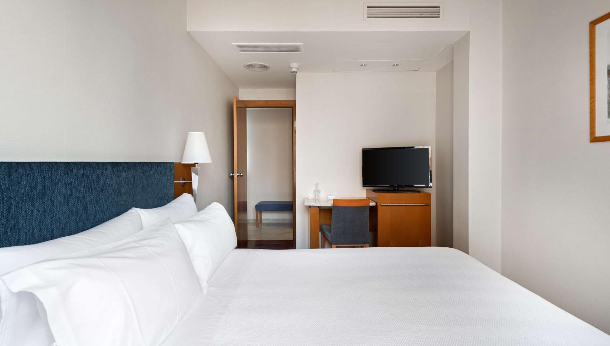 Hotel Nh Castellon Mindoro à Castellón de la Plana Extérieur photo