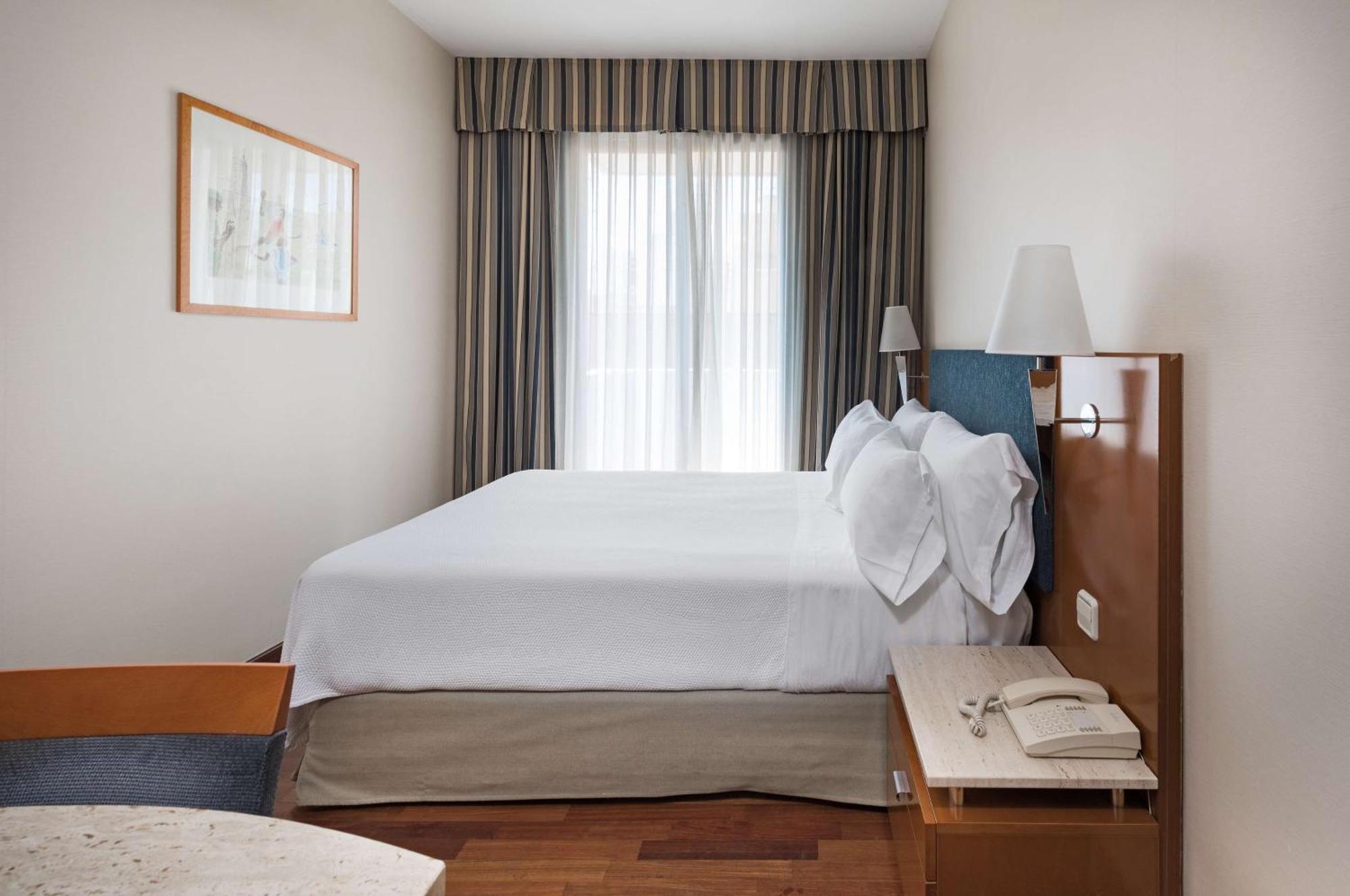 Hotel Nh Castellon Mindoro à Castellón de la Plana Extérieur photo